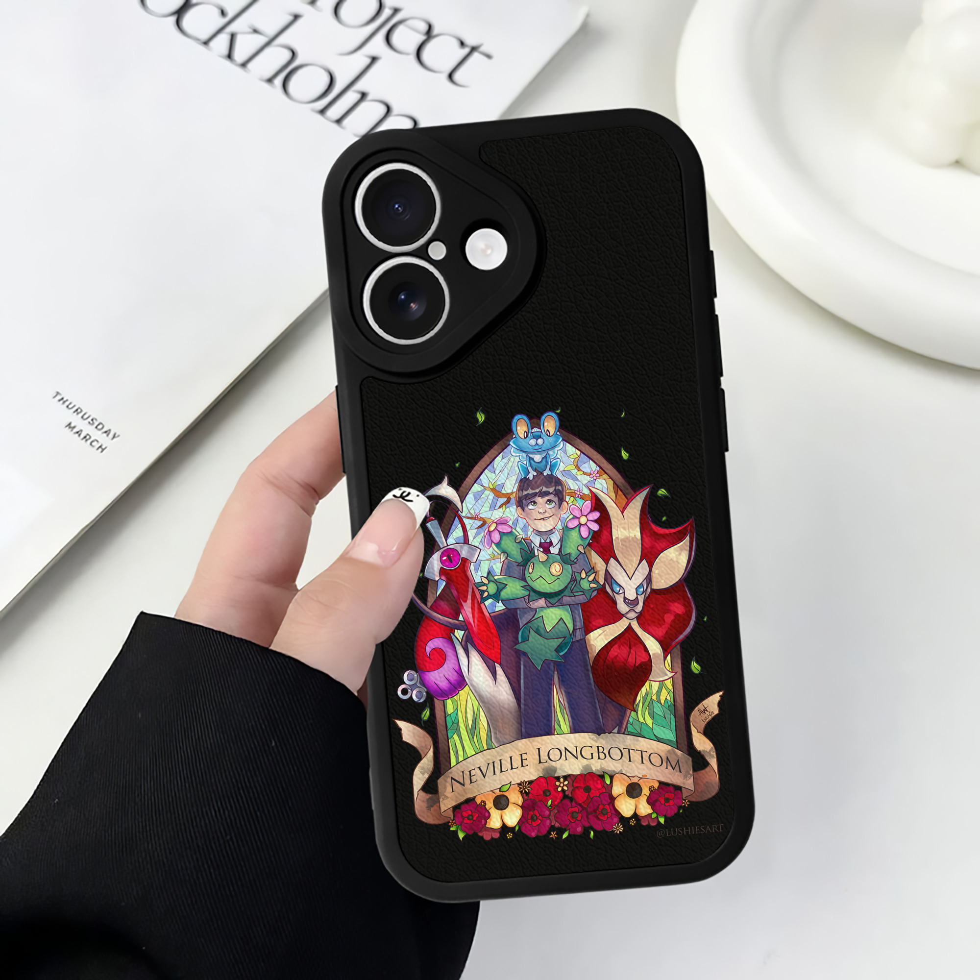（画像用） Harry Potter ハリー・ポッターシリーズ 【iPhone 16シリーズ対応】シリコンスマホケース（レザー調） 材質：シリコン